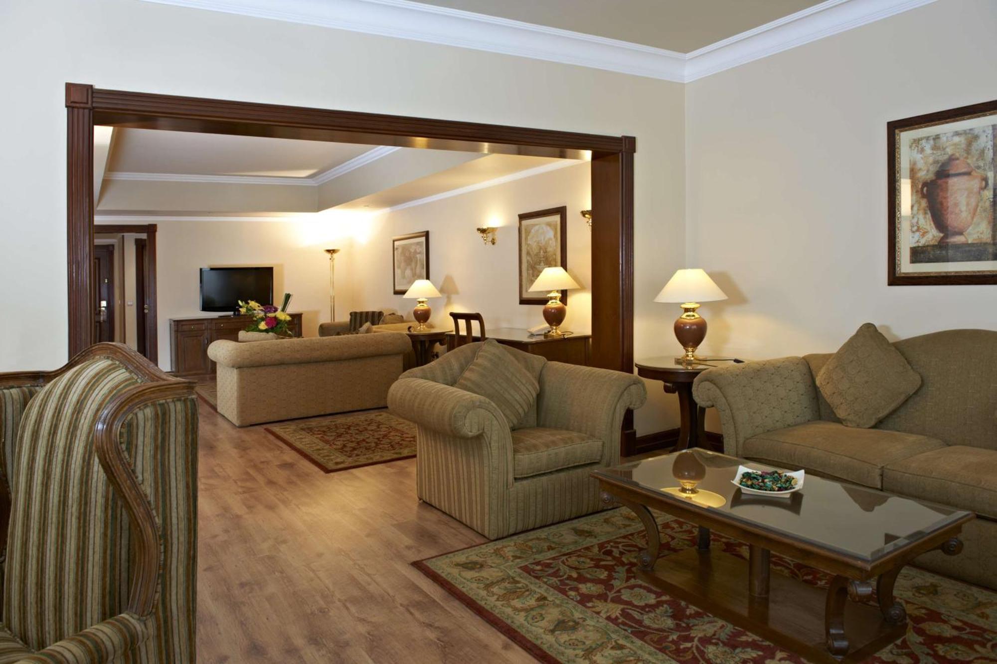 Hilton Cairo Zamalek Residences Екстериор снимка